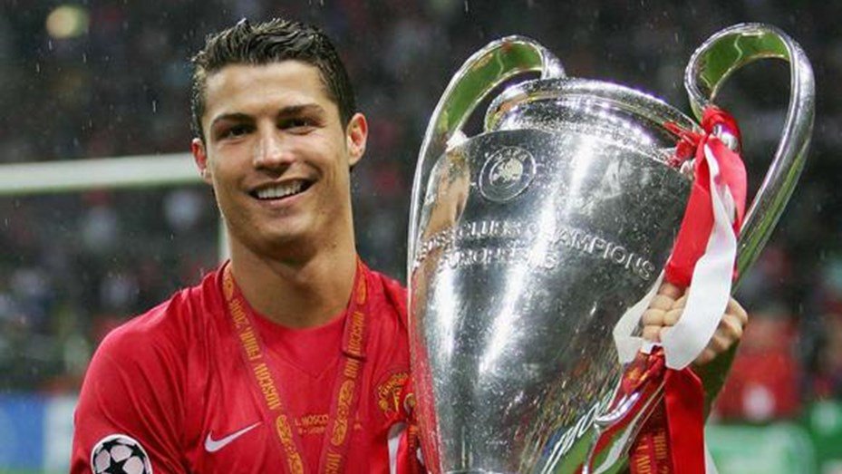 Cristiano Ronaldo vuelve al Manchester United tras 12 años