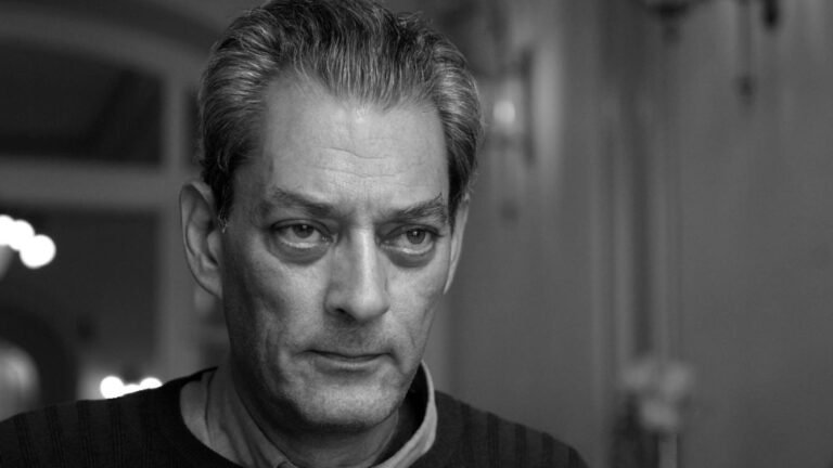 El mundo literario llora la pérdida de Paul Auster icónico escritor