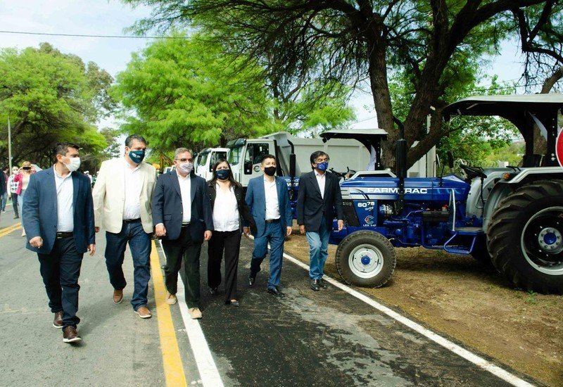 diacamino2_large_large