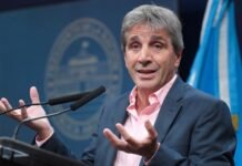 El riesgo país volvió a subir y complica que Argentina tome deuda afuera