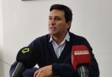 Debate por los cuidacoches: Aguirre defendió la gratuidad del estacionamiento público