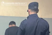 Aprehenden a un joven y secuestran elementos de dudosa procedencia tras una breve persecución