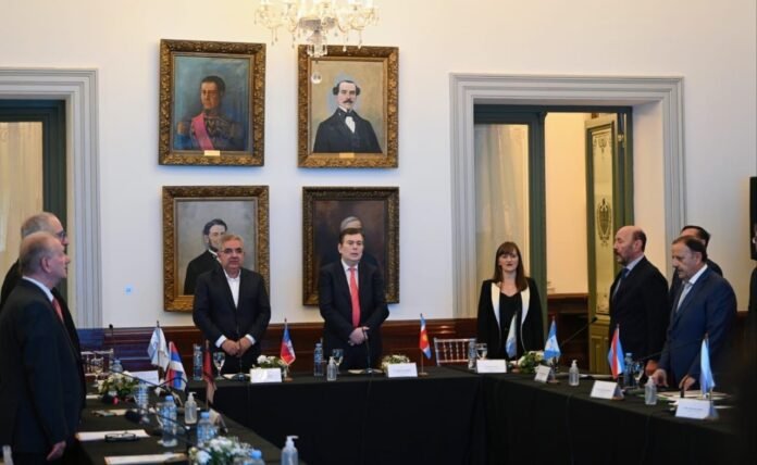 fa465eae-d7f9-41d3-b54d-c45b1dc27cbb