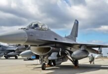 Milei presentó los F-16 y defendió la designación de Presti en Defensa