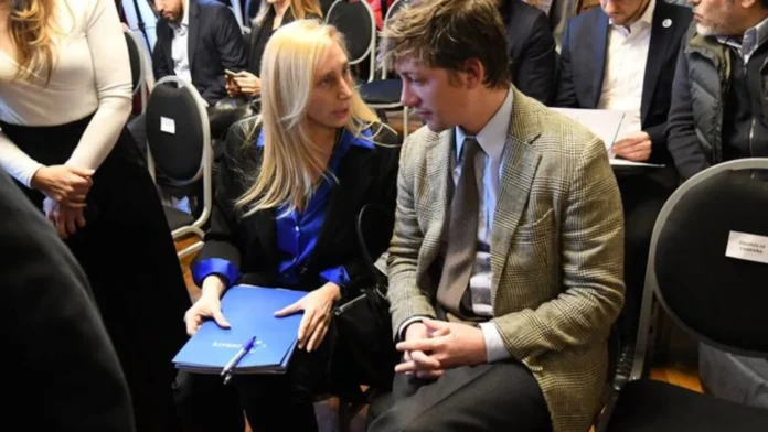 la-secretaria-general-de-la-presidencia-karina-milei-junto-al-asesor-presidencial-santiago-caputo-foto-prensa-lla-X4HCSJXDE