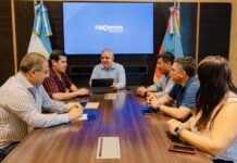 Jalil se reunió con intendentes para definir obras estratégicas en El Alto y El Rodeo