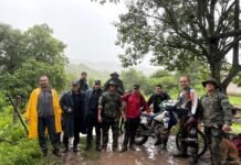 Policías localizaron y rescataron a dos turistas extraviados en Paclín