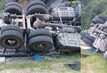 Volcó un camión en la Cuesta El Totoral