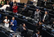 El Salvador aprobó la prisión perpetua para menores y crece la polémica por el endurecimiento penal