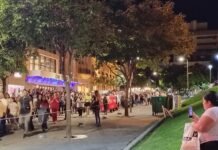 Docentes autoconvocados marcharon en el centro de la Capital en medio del conflicto con el Gobierno