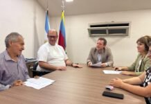 Acuerdo entre Gobierno y gremios estatales por actualización por inflación y bonificaciones para todo 2026