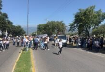 La movilización docente llegó a Casa de Gobierno