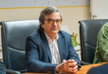 Renunció Carlos Frugoni en medio de un escándalo por propiedades no declaradas en EEUU