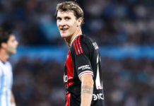 River le ganó 2-0 a Racing en un clásico marcado por la expulsión de Rojo