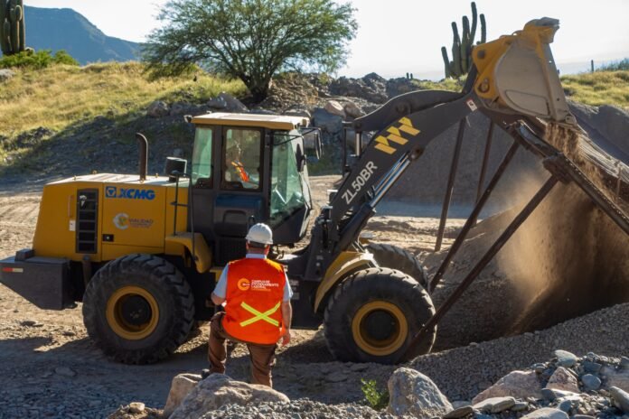 Operadores de maquinaria vial del Campus de Entrenamiento Laboral 1
