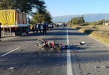 Trágico accidente vial en el sur de la Capital: murió un motociclista