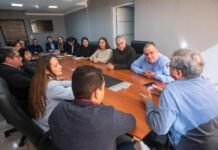 Senadores analizaron junto al ministro Mascheroni programas sociales y políticas de asistencia