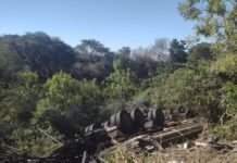 Volcó un camión en la cuesta del totoral