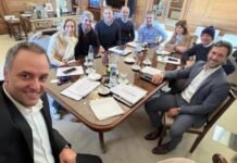 Con Milei ausente, la mesa política del Gobierno se enfocó en la agenda legislativa