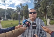 Taxistas respaldan los controles a Uber Moto y cuestionan el apoyo de LLA a la actividad