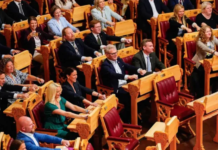 Legisladores noruegos hicieron una “remada vikinga” en el Parlamento para alentar a su selección en el Mundial