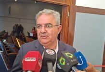 Jalil confirmó avances en un proyecto para reducir el plus médico y mejorar los honorarios profesionales