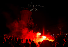 Casi 900 detenidos, más de un centenar de heridos y destrozos en distintas ciudades de Francia durante los festejos del PSG