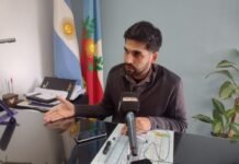 Tiago Puente denunció una “crisis educativa” y cuestionó el funcionamiento de la Legislatura