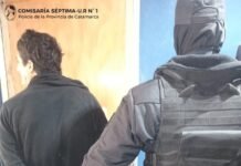 Aprehendieron a un joven acusado de agredir y amenazar de muerte a su padre en la Capital