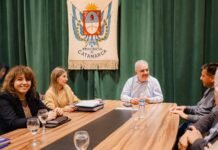 El Gobierno otorgará un bono extraordinario de $100.000 a empleados públicos y municipales
