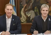 Niegan una pérdida de poder de Santiago Caputo tras la reorganización de la Jefatura de Gabinete