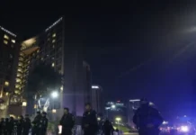 Incidentes en la previa de Inglaterra-México: desalojaron a hinchas del hotel de la selección inglesa