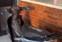 Aprehendieron a una joven y secuestraron una motocicleta tras un presunto arrebato