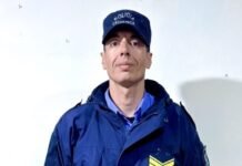 Un sargento de Policía le salvó la vida a un niño de un año y medio tras una rápida intervención en la Capital