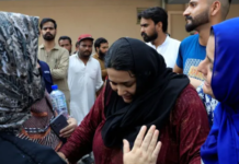 Horror en Pakistán: 15 bebés murieron tras el incendio de un hospital de Islamabad