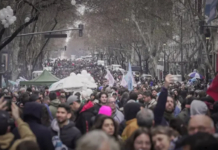 Caos frente al Congreso: enfrentamientos, gases y carros hidrantes durante la movilización