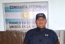 Un oficial de Policía le salvó la vida a un niño de un año que se había broncoaspirado