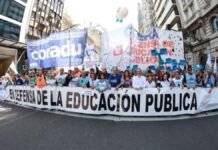 Docentes universitarios anunciaron un paro nacional de 48 horas para el 27 y 28 de agosto