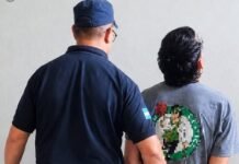 Violencia intrafamiliar en el Oeste: un joven fue detenido acusado de agredir a su propia madre