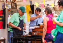 La Capital celebró la 7.ª Feria de las Colectividades con una multitudinaria convocatoria en Parque Adán Quiroga