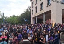 Militantes de LLA esperan a Milei en Catamarca bajo un fuerte operativo de seguridad