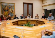 El Gobernador dialogó con proveedores mineros de Tinogasta para fortalecer su participación en la actividad