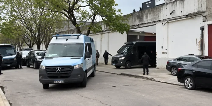 escenaurbanacon_furgón_mercedes_y_seguridad5209_re