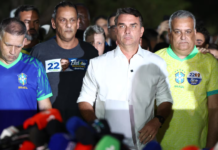 Flávio Bolsonaro dijo que pedirá anular las elecciones en Brasil tras su derrota frente a Lula