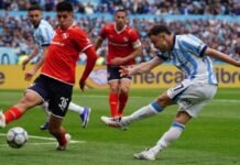 Racing e Independiente empataron 1-1 en el clásico de Avellaneda